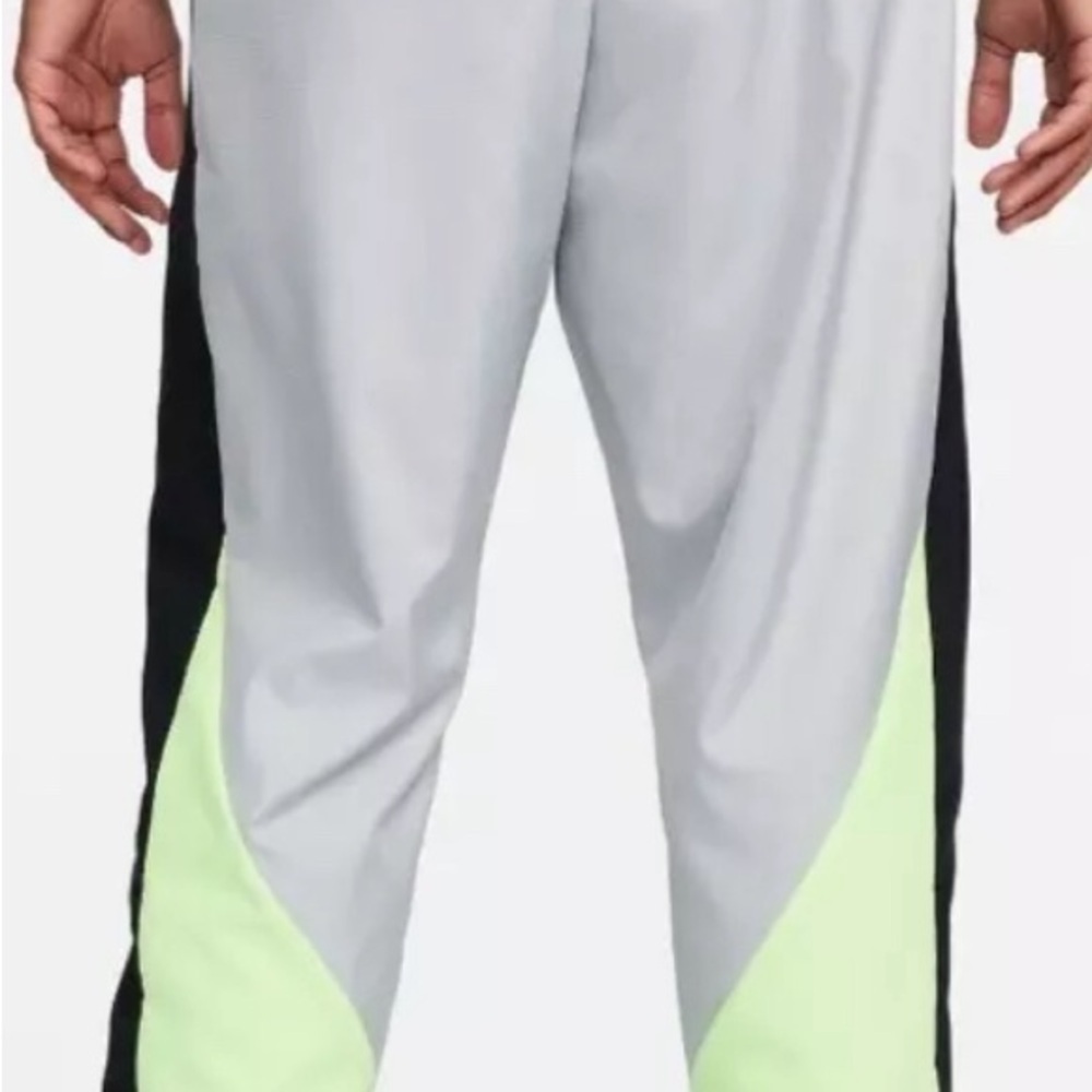 New Nike Dri-FIT  Men’s  High-Waisted Training Pants Cargo Khaki/Black Sizes - Picture 2 of 4
